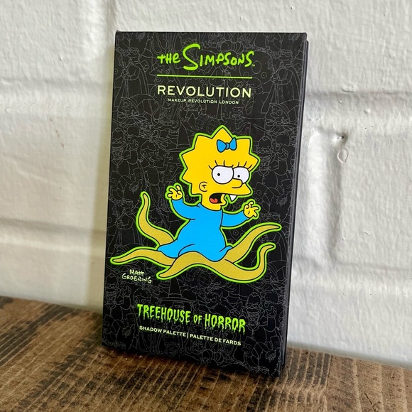 Revolution The Simpsons “Treehouse of Horror” Eyeshadow Palette - Picture 1 of 6